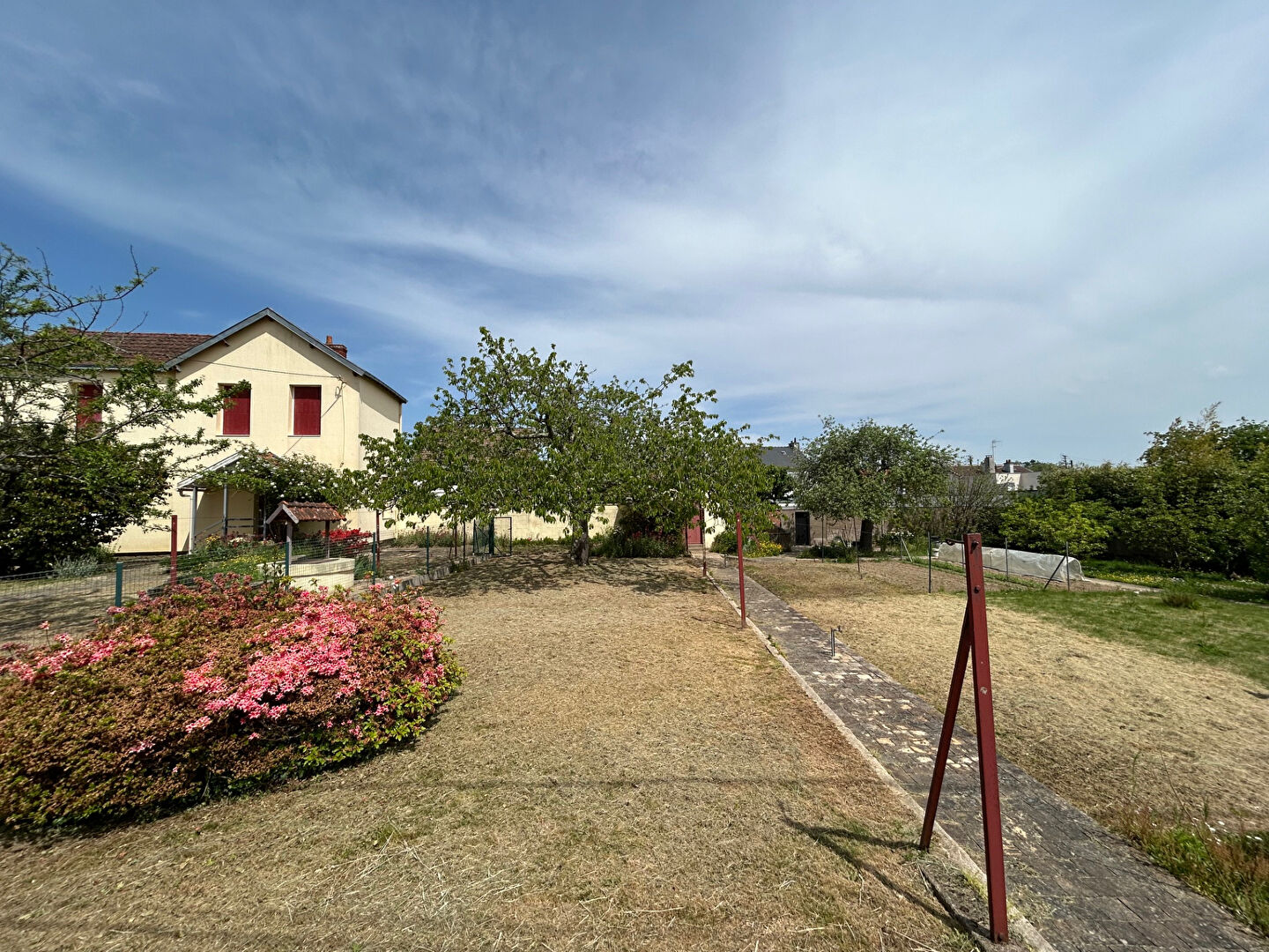 Terrain ORVAULT (44700) 325.00 m&sup2;