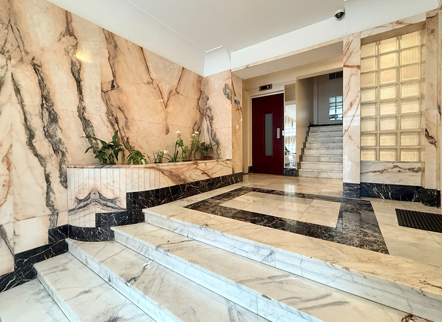 Appartement NOGENT SUR MARNE (94130) 2 pi&egrave;ces 46.11 m&sup2;