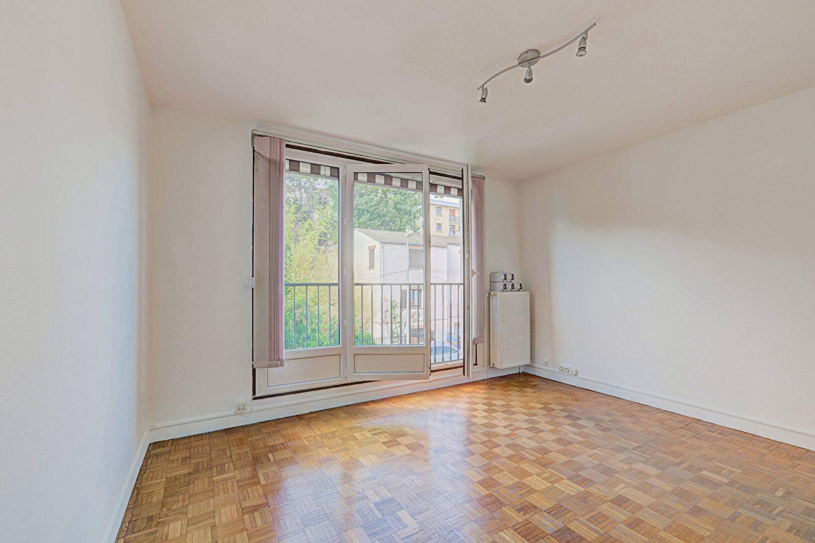 Appartement LE PERREUX SUR MARNE (94170) 2 pi&egrave;ces 43.00 m&sup2;