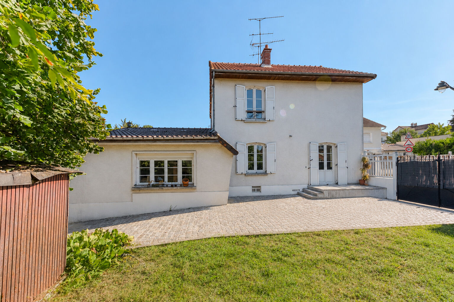 Maison NOISIEL (77186) 4 pi&egrave;ces 104.00 m&sup2;