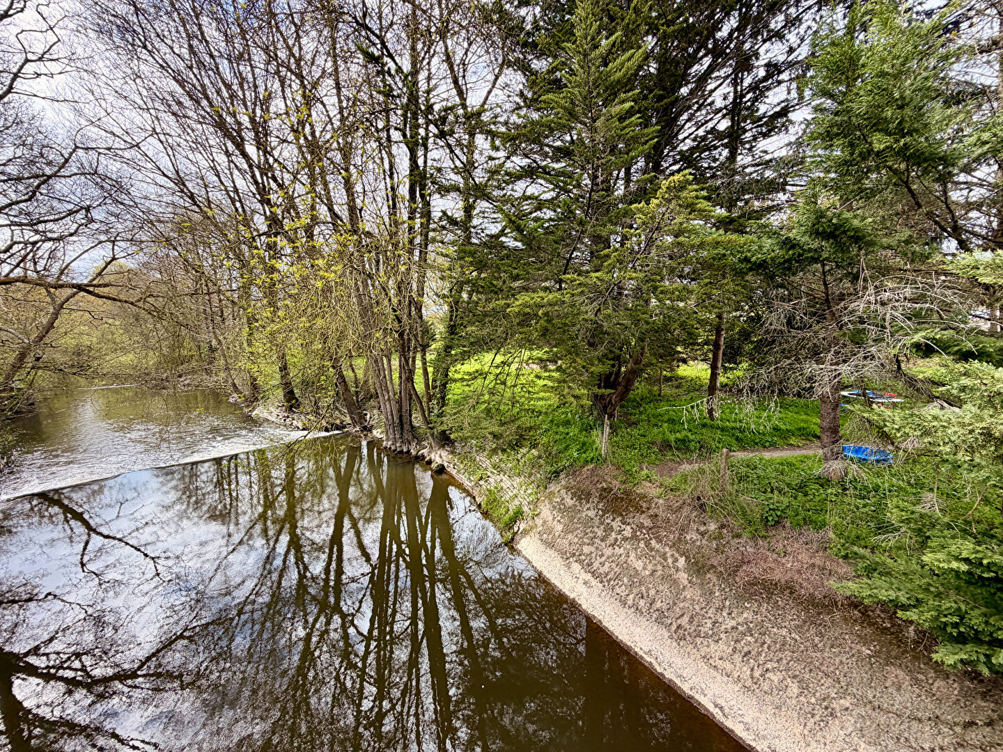 Terrain NOZAY (44170) 3013.00 m&sup2;