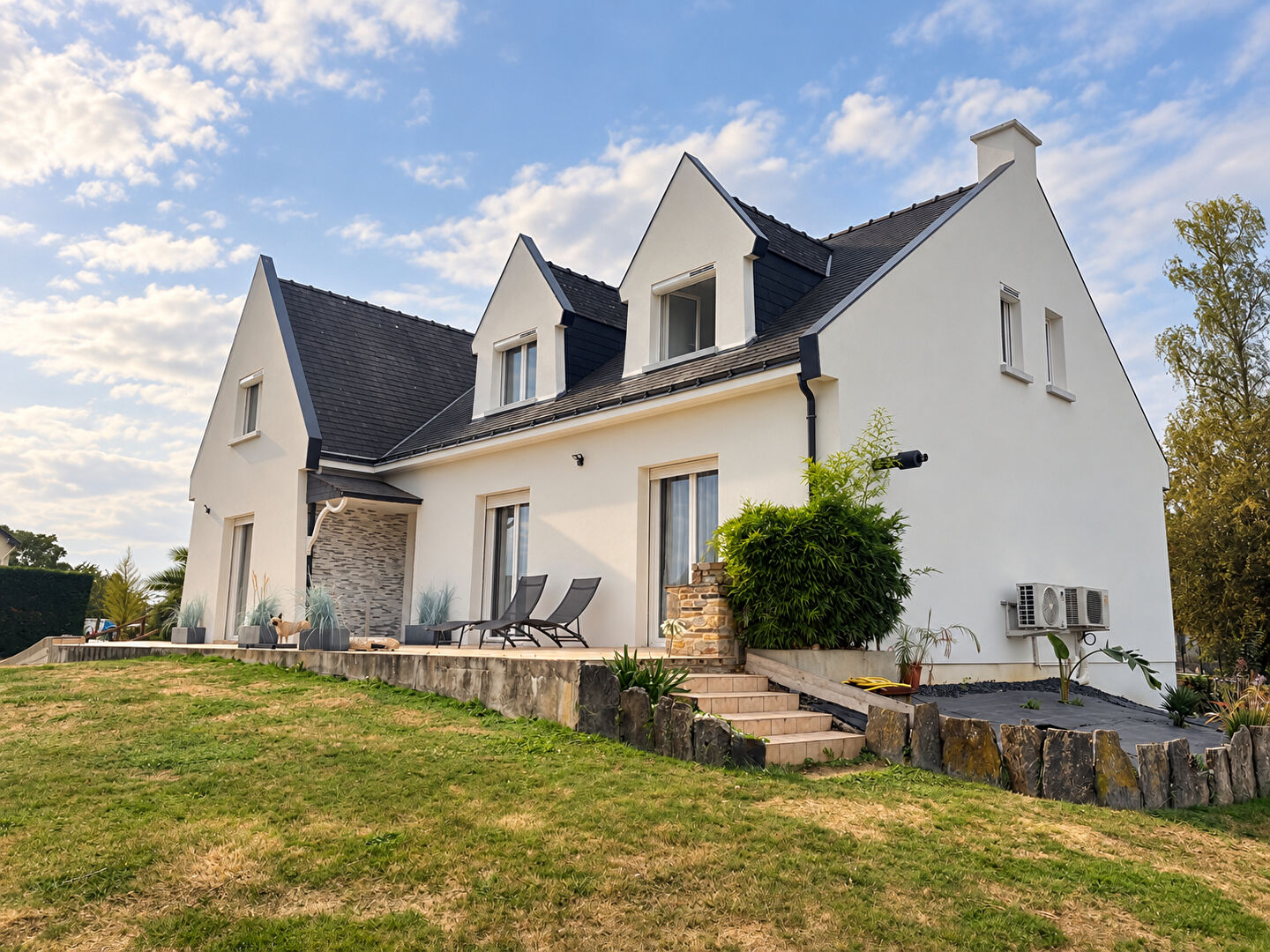 Maison 5 pièces 177 m² · à Issé · 176,6 m² · 273 400 €