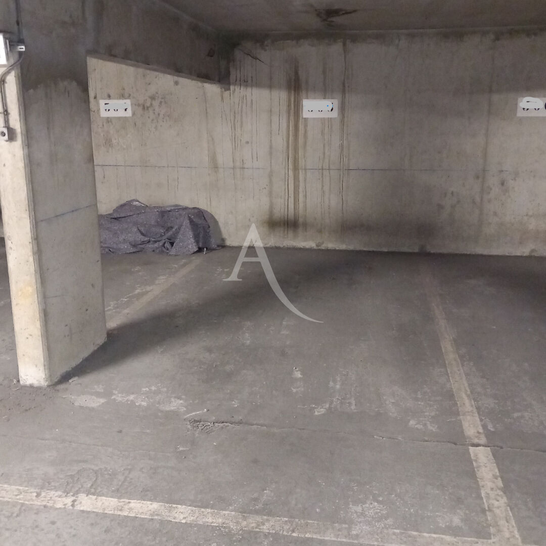 Parking / box PARIS (75013)