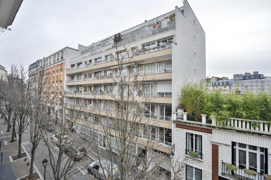 Appartement PARIS (75013) 2 pièces 42.22 m²