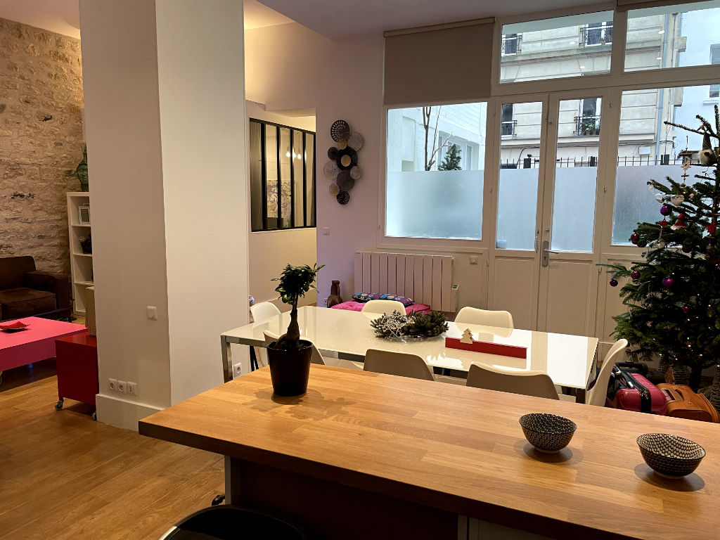 Appartement PARIS (75011) 3 pi&egrave;ces 65.00 m&sup2;