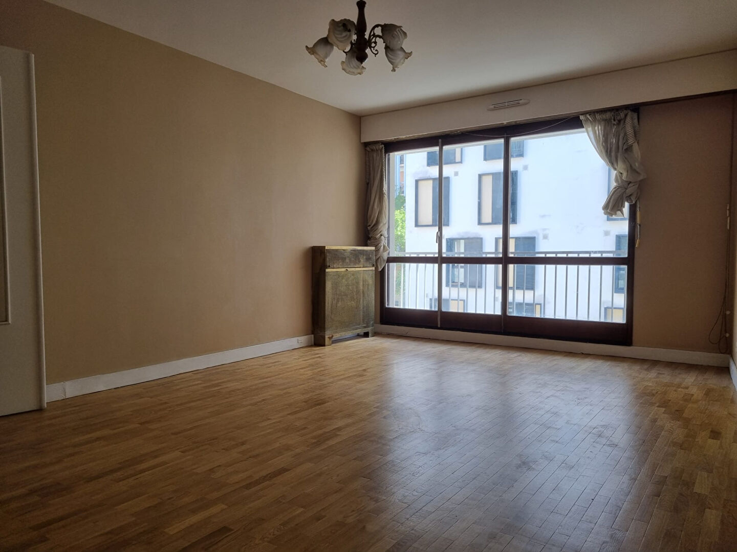 Appartement PARIS (75011) 4 pièces 90.00 m²