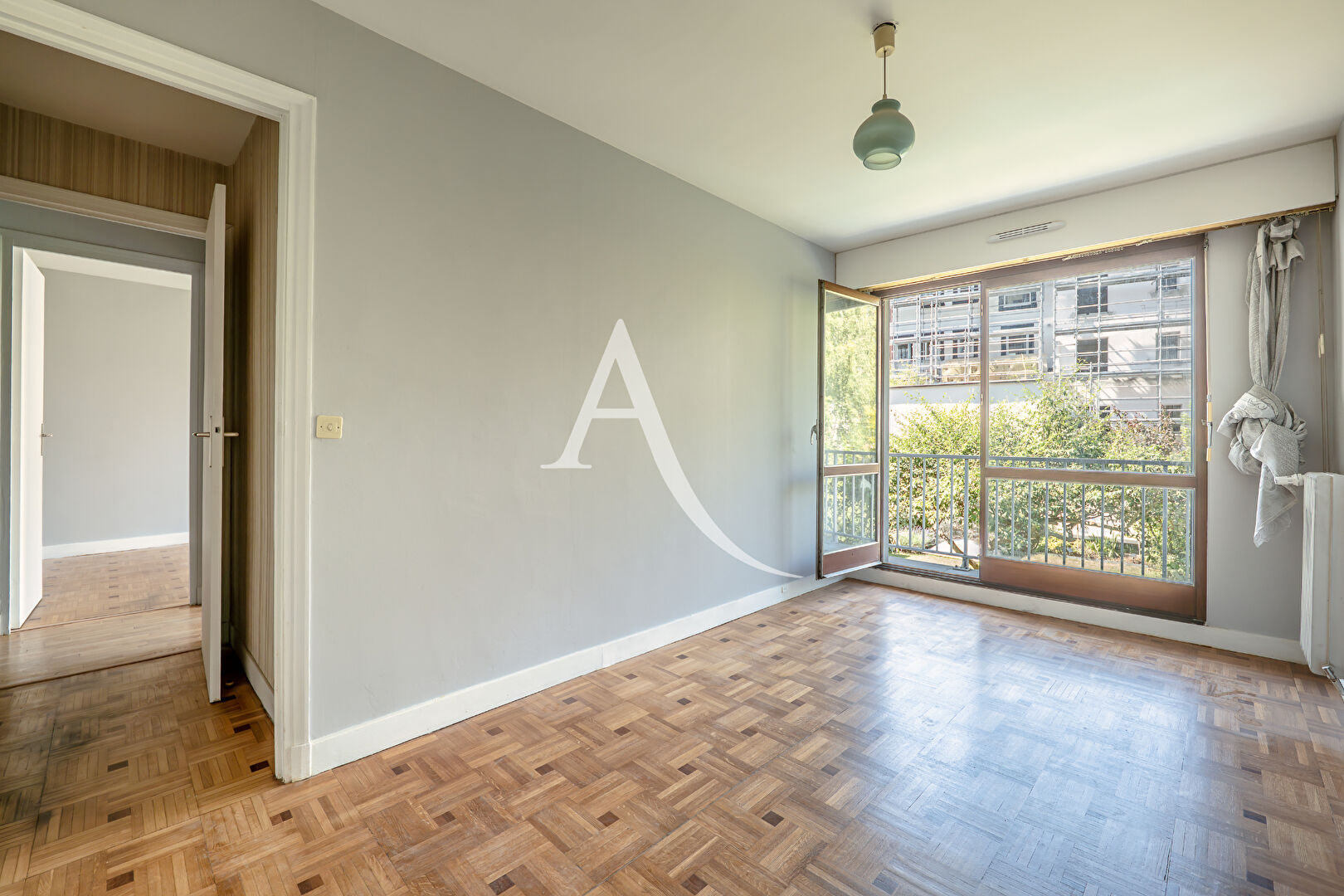 Appartement PARIS (75011) 4 pièces 90.00 m²