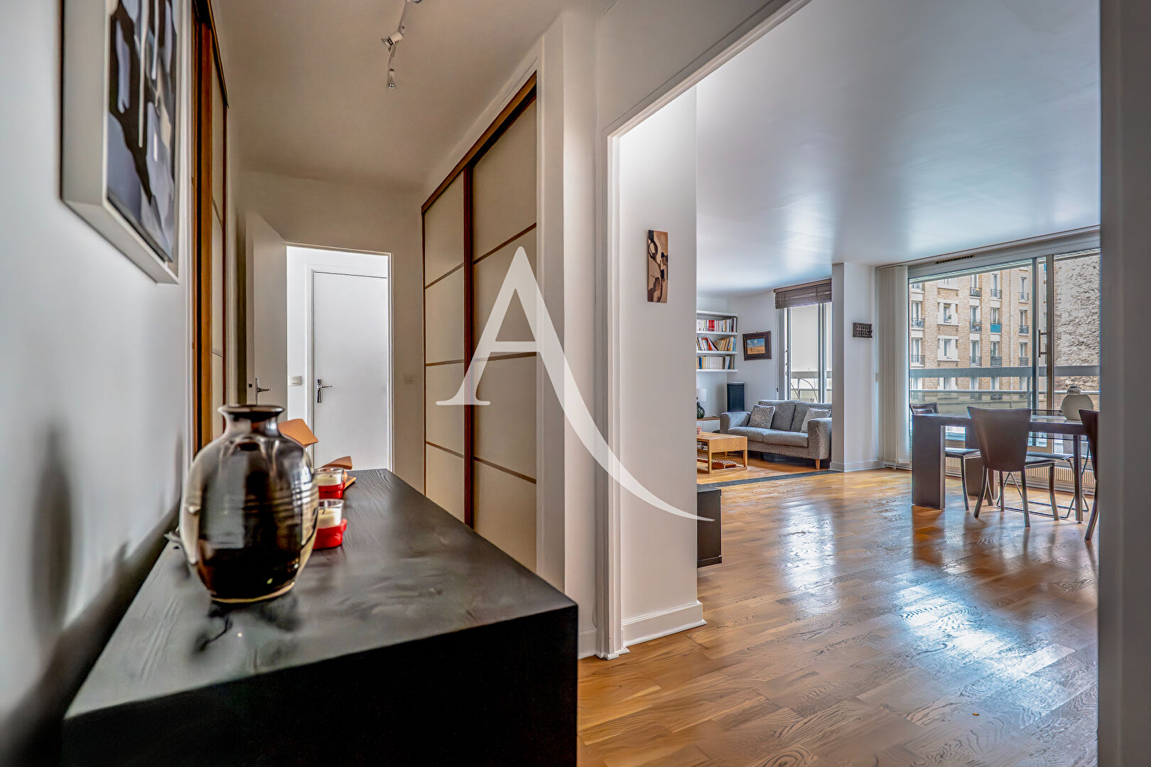 Appartement PARIS (75012) 4 pi&egrave;ces 92.00 m&sup2;