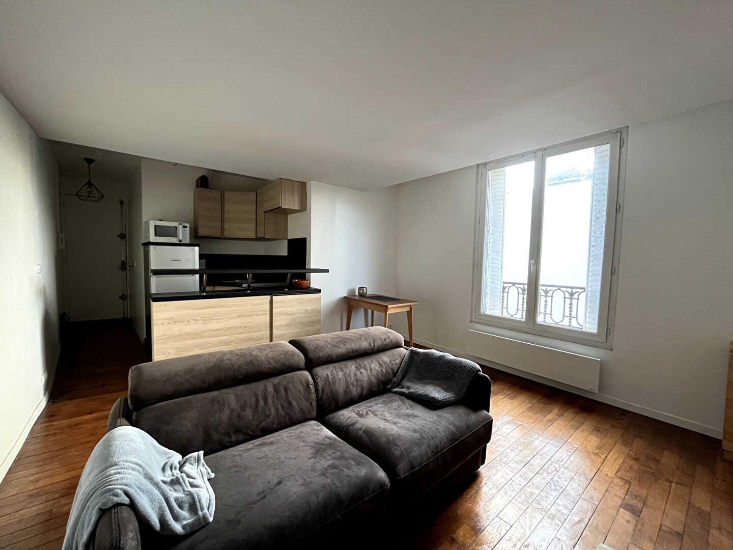 Appartement PARIS (75020) 1 pi&egrave;ce 52.00 m&sup2;