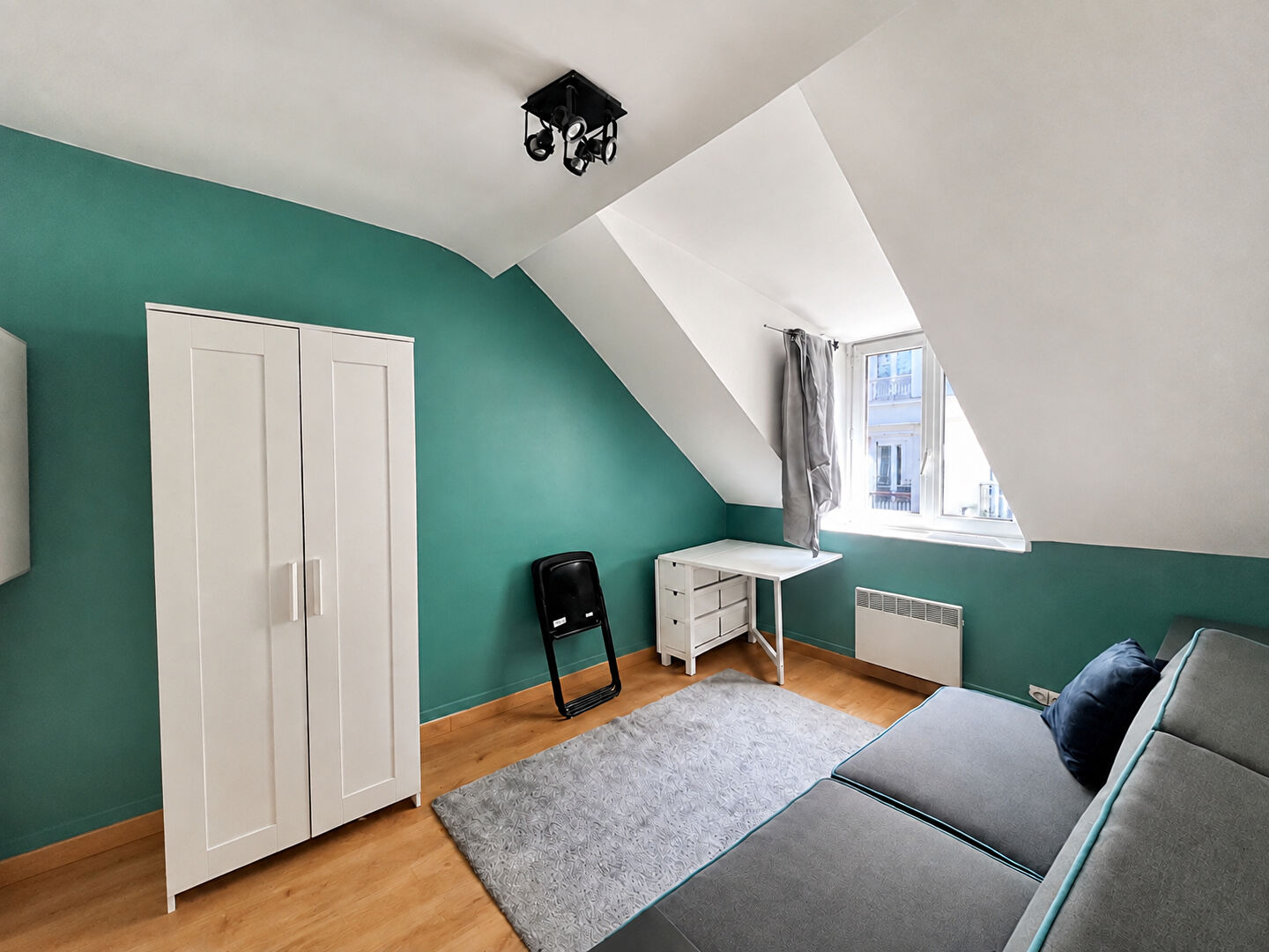 Appartement PARIS (75011) 1 pi&egrave;ce 15.28 m&sup2;