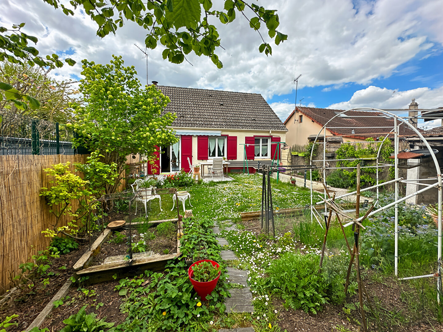 Maison LES MUREAUX (78130) 6 pièces 107.00 m²