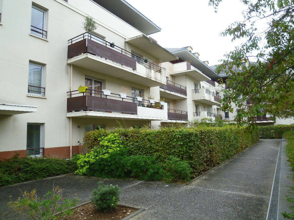 Appartement CARRIERES SOUS POISSY (78955) 2 pièces 45.31 m²