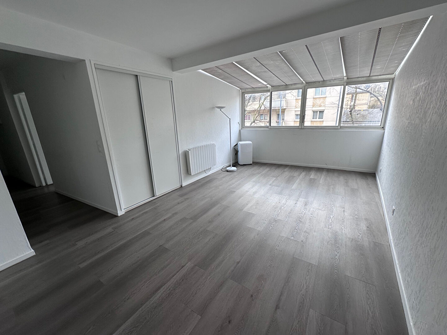 Appartement POISSY (78300) 2 pièces 61.81 m²