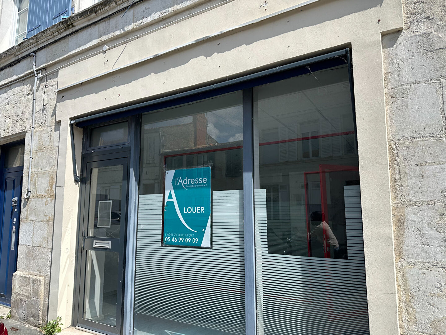 Local commercial ROCHEFORT (17300) 4 pièces 80.00 m²