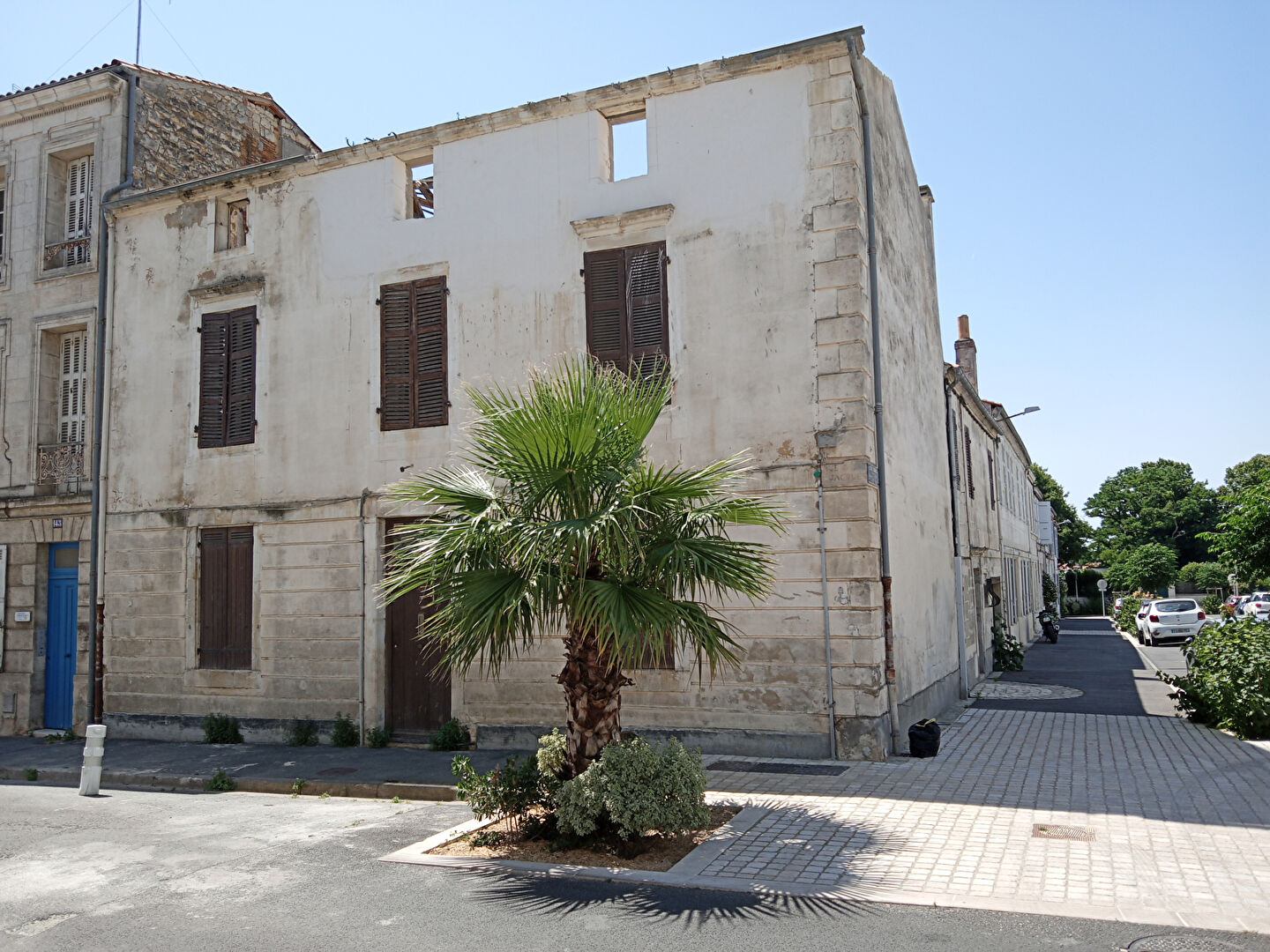 Maison ROCHEFORT (17300) 7 pièces 214.00 m²