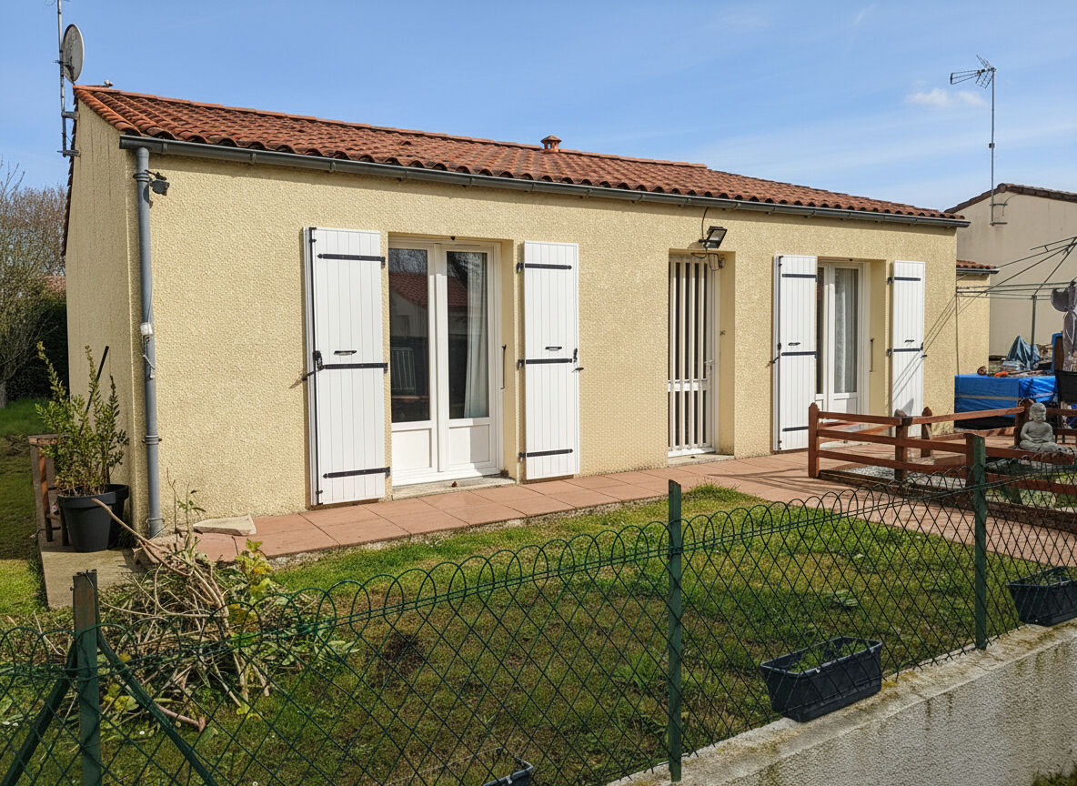 Maison ROCHEFORT (17300) 3 pi&egrave;ces 74.00 m&sup2;
