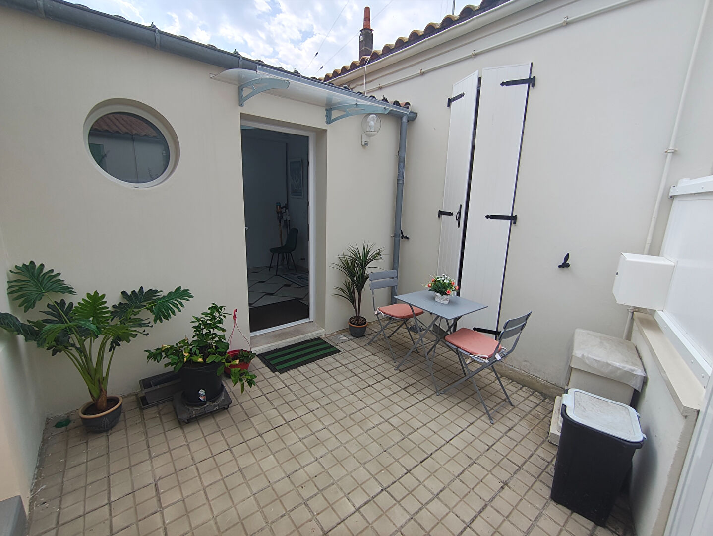 Maison ROCHEFORT (17300) 3 pi&egrave;ces 100.00 m&sup2;
