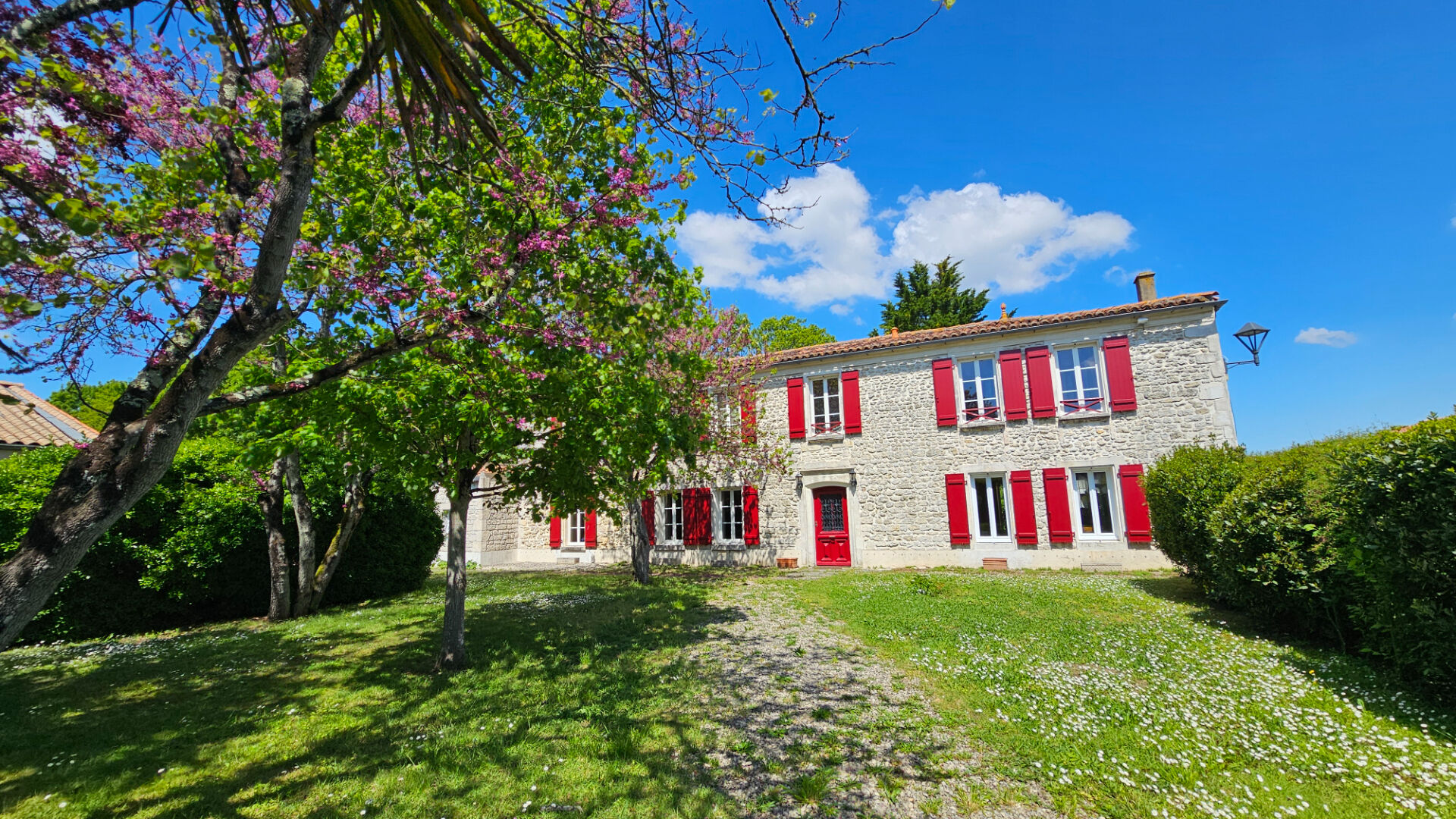 Maison SAINT NAZAIRE SUR CHARENTE (17780) 11 pièces 342.00 m²