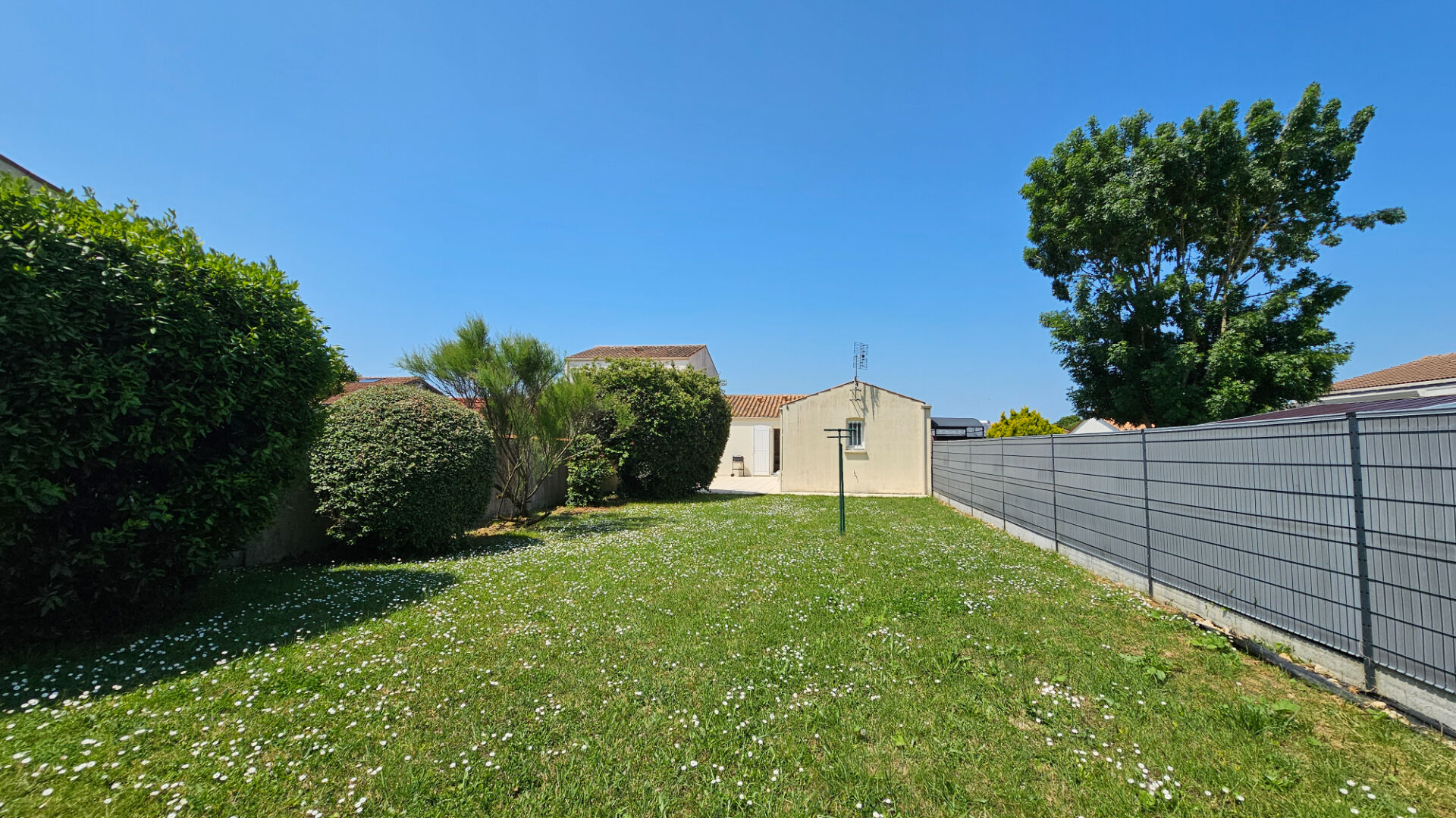 Maison PORT DES BARQUES (17730) 3 pièces 85.00 m²