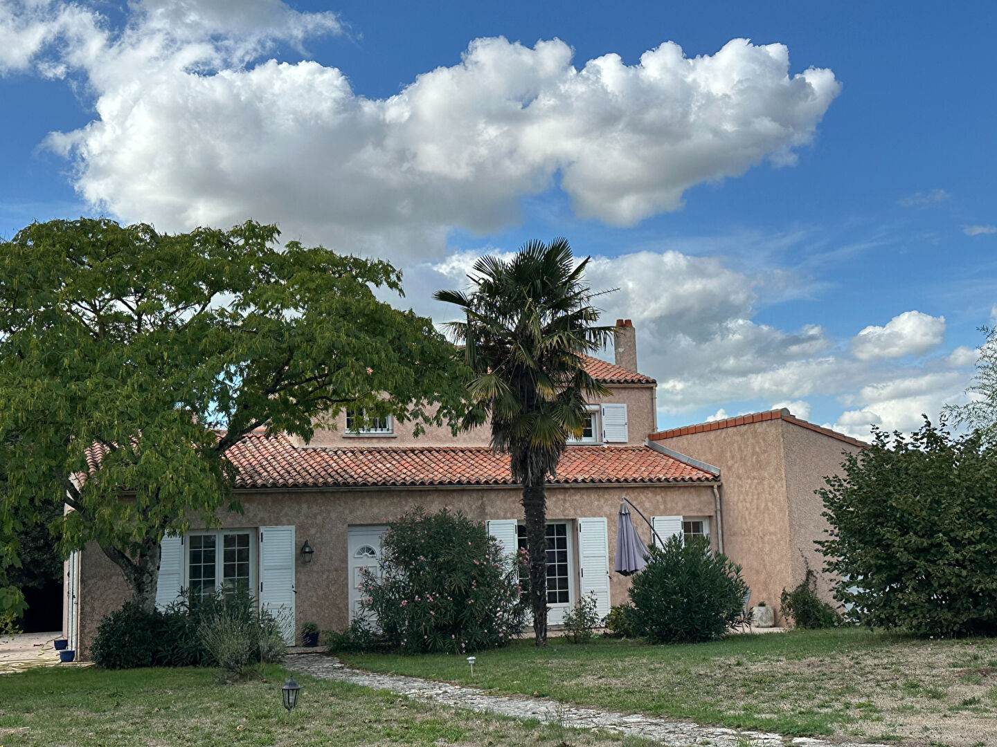 Maison ECHILLAIS (17620) 7 pièces 187.56 m²