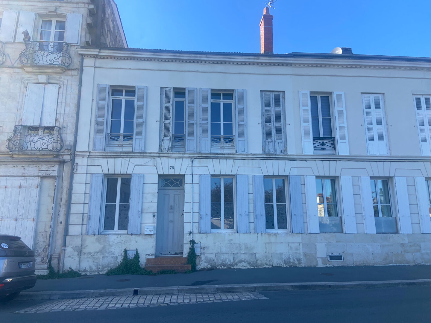 Maison ROCHEFORT (17300) 4 pièces 130.00 m²