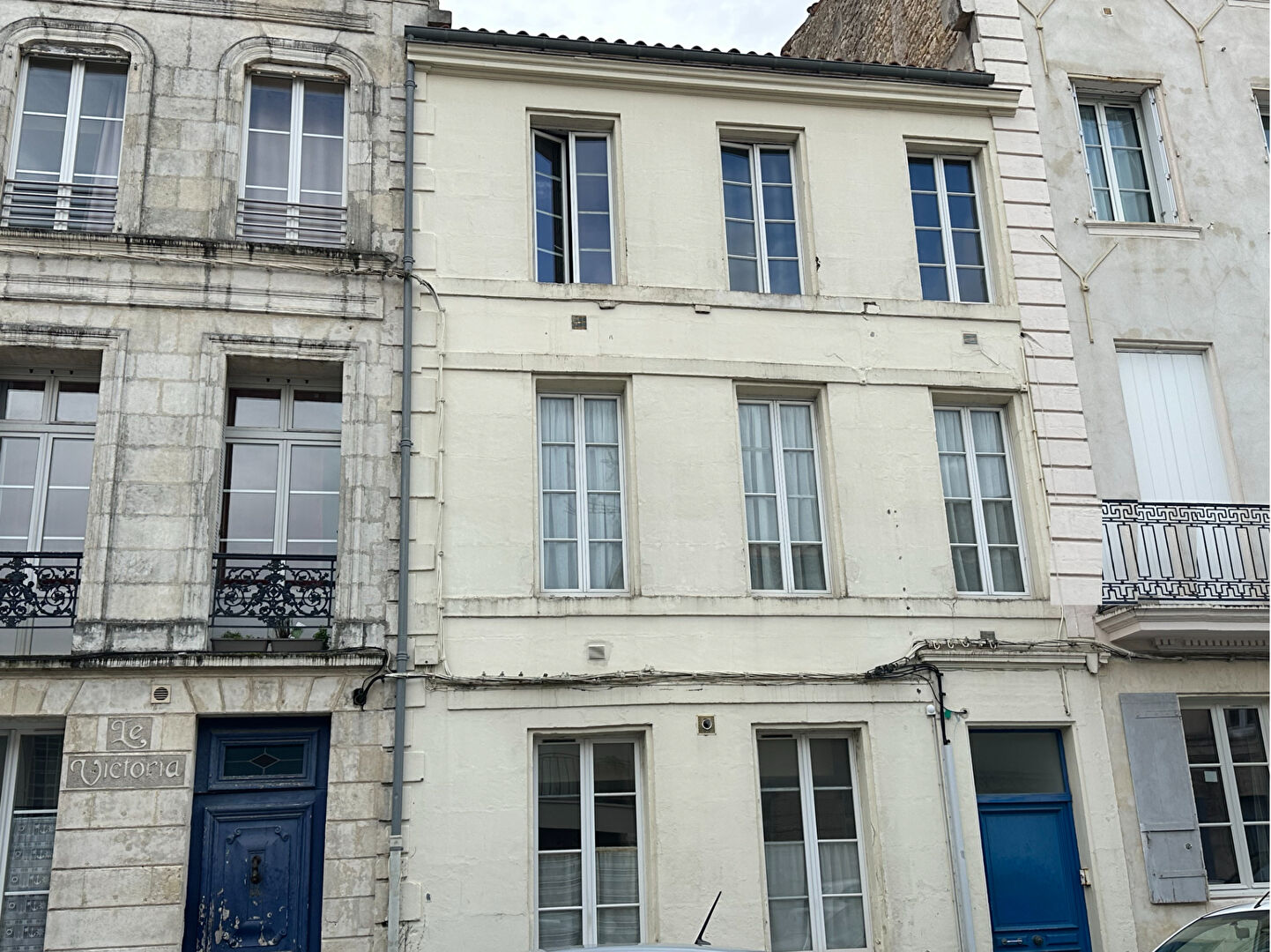 Immeuble ROCHEFORT (17300) 19 pi&egrave;ces 330.00 m&sup2;