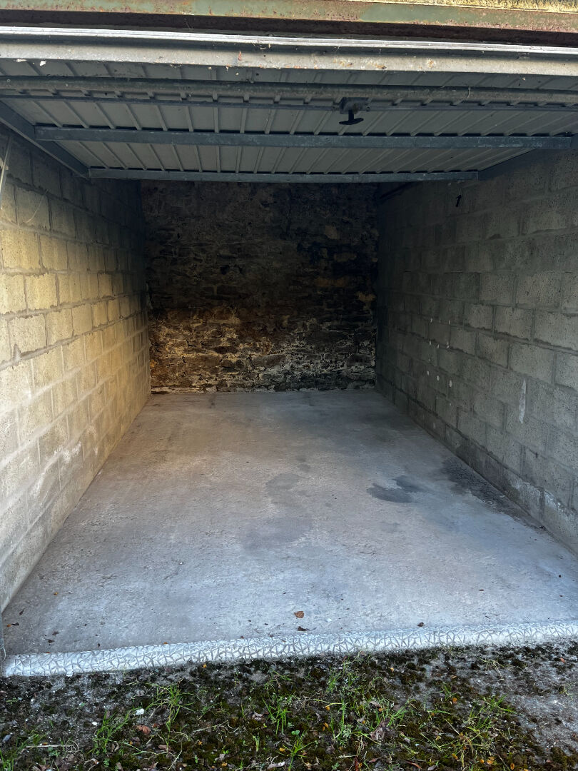 Parking / box TONNAY CHARENTE (17430) 15.00 m&sup2;