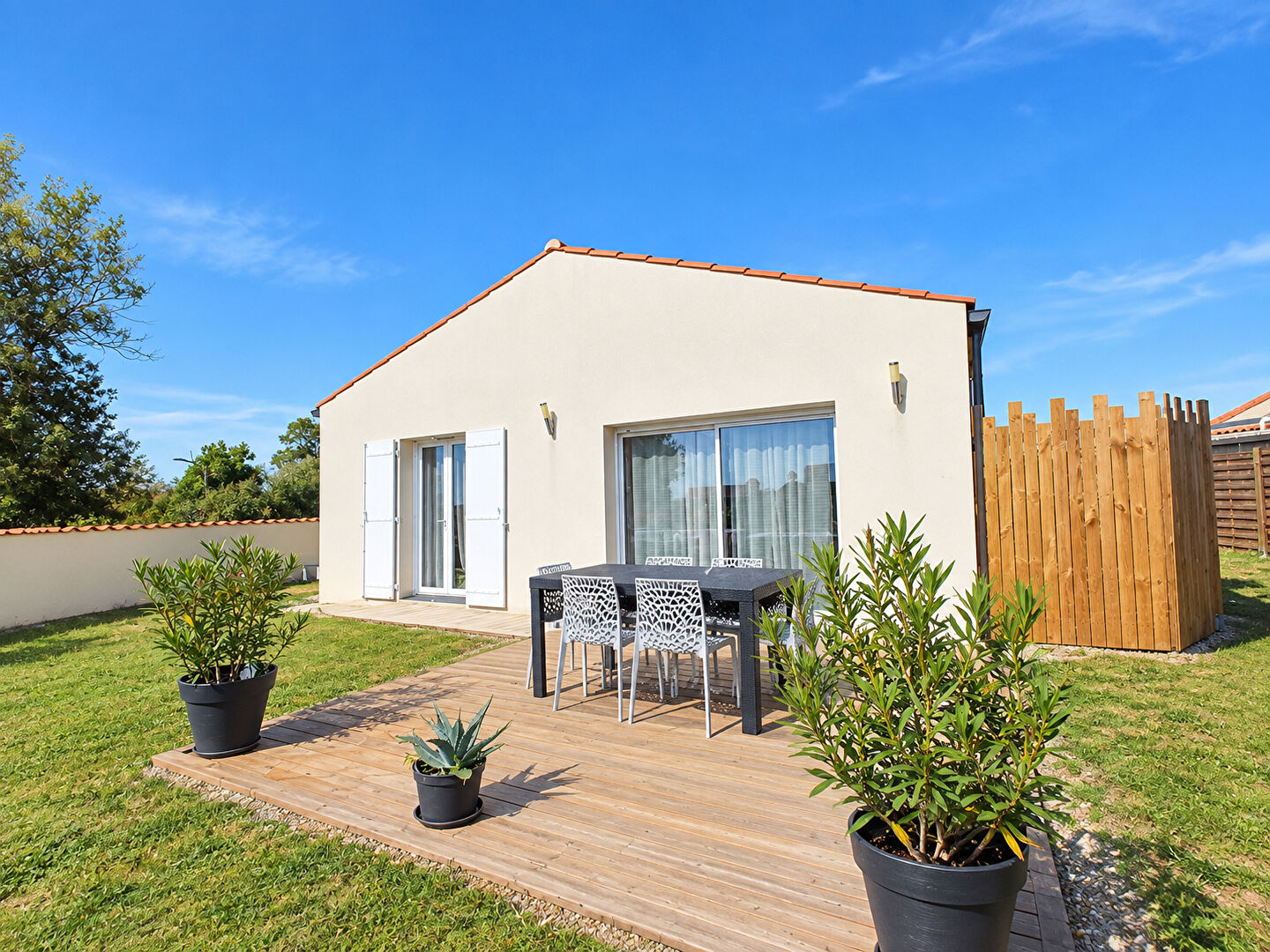Maison PORT DES BARQUES (17730) 5 pi&egrave;ces 82.00 m&sup2;