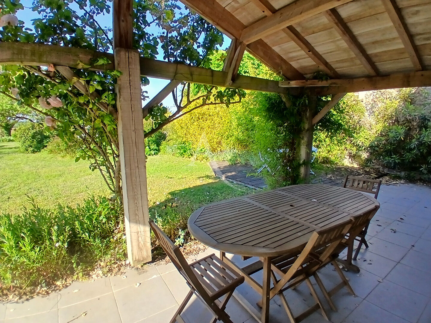 Maison GEMOZAC (17260) 5 pi&egrave;ces 247.00 m&sup2;