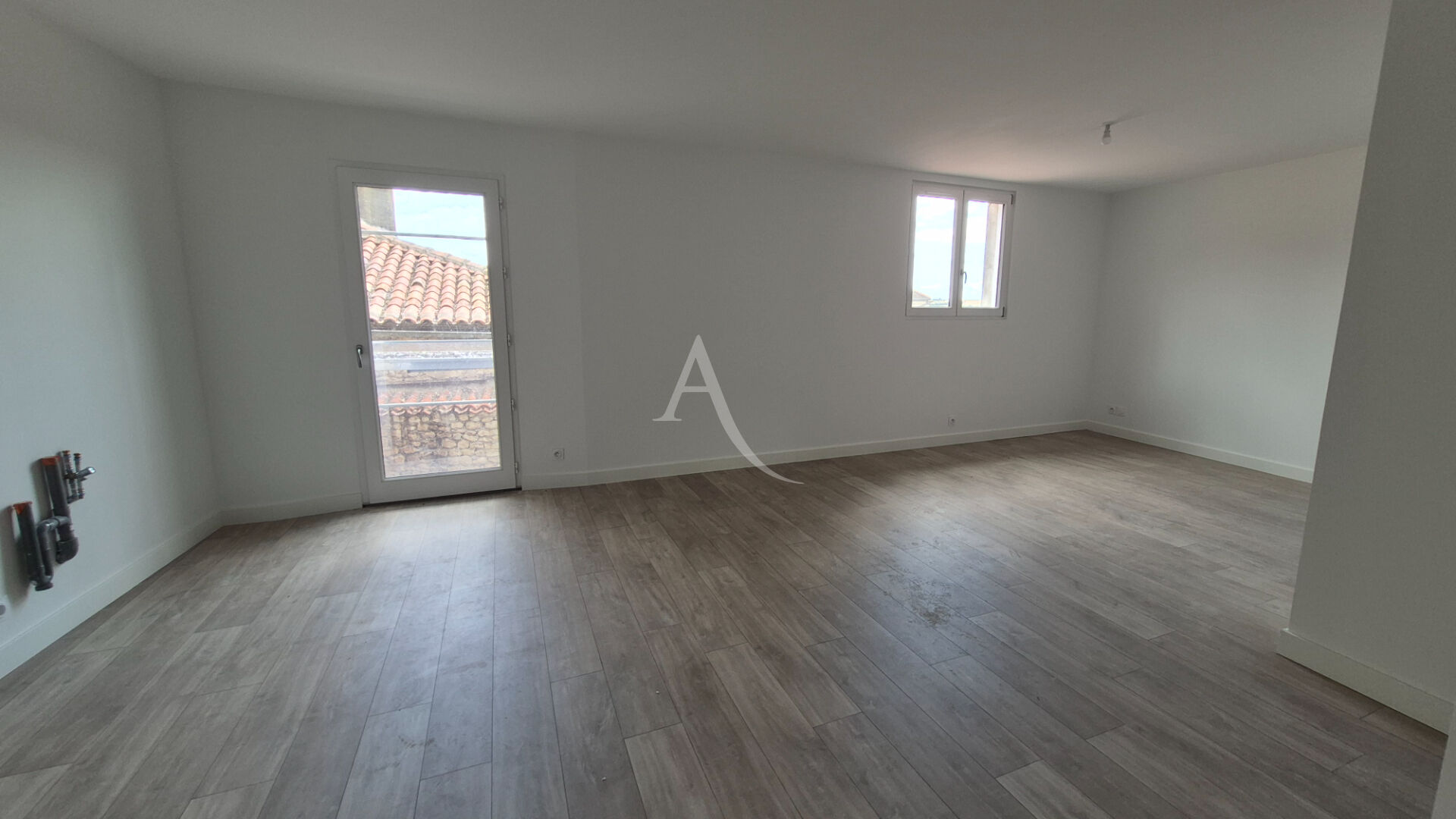 Appartement SAINT JEAN D ANGELY (17400) 2 pièces 32.00 m²