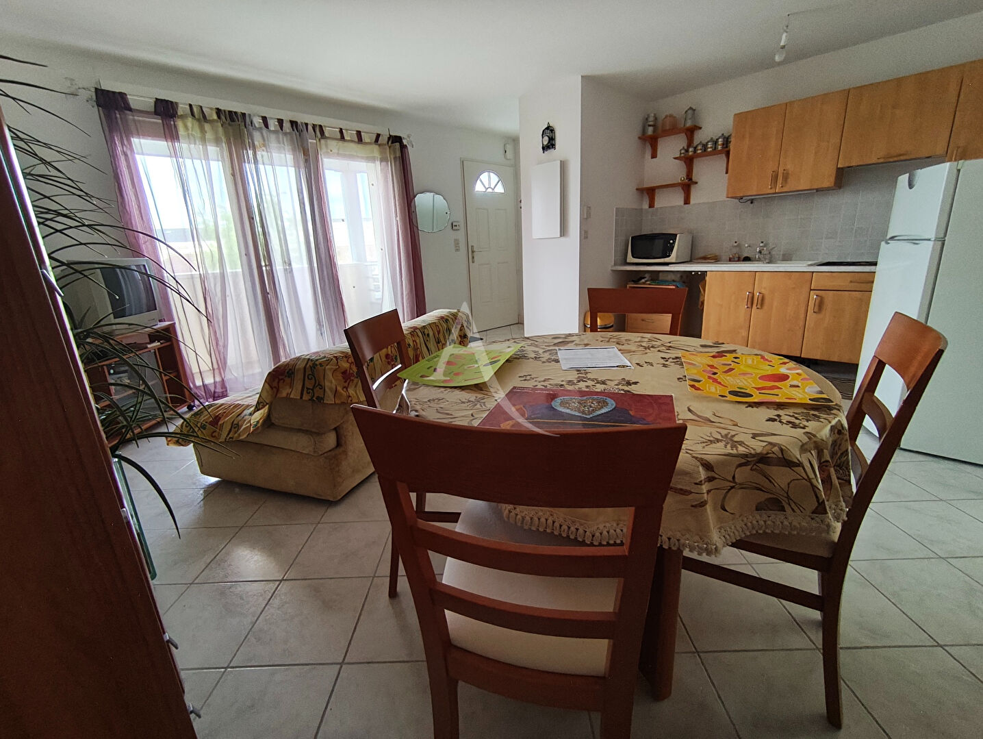 Appartement SAINTES (17100) 2 pièces 46.00 m²