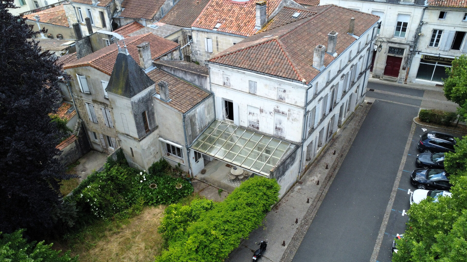 Maison PONS (17800) 10 pièces 343.72 m²