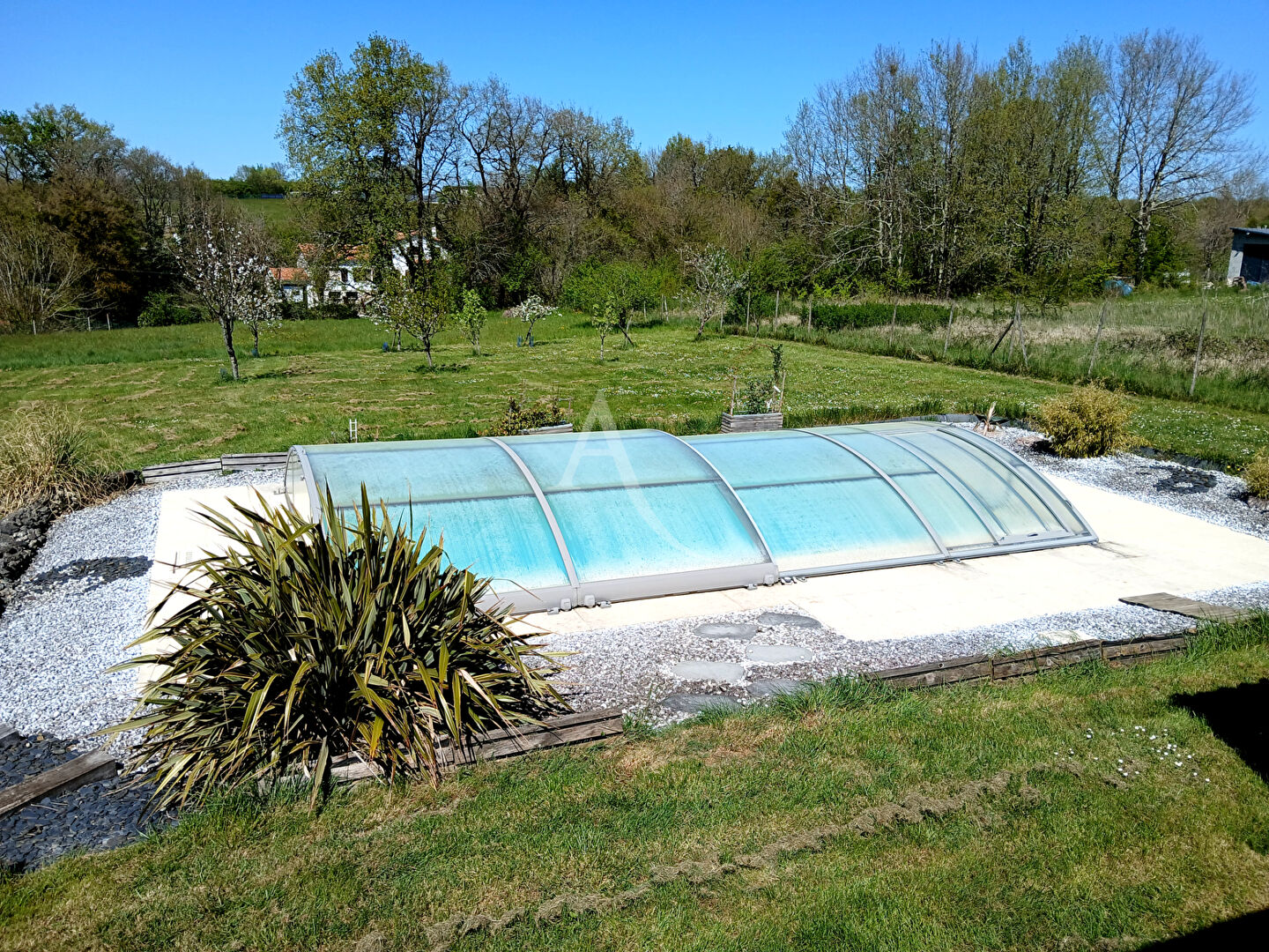 Maison BUSSAC SUR CHARENTE (17100) 5 pièces 154.80 m²