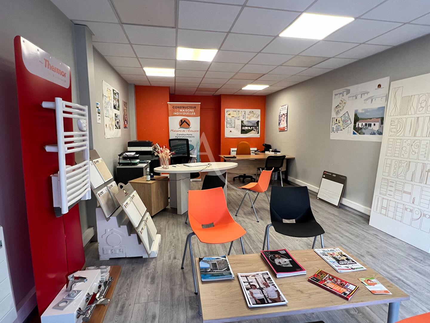 Local commercial SAINTES (17100) 1 pièce 35.00 m²