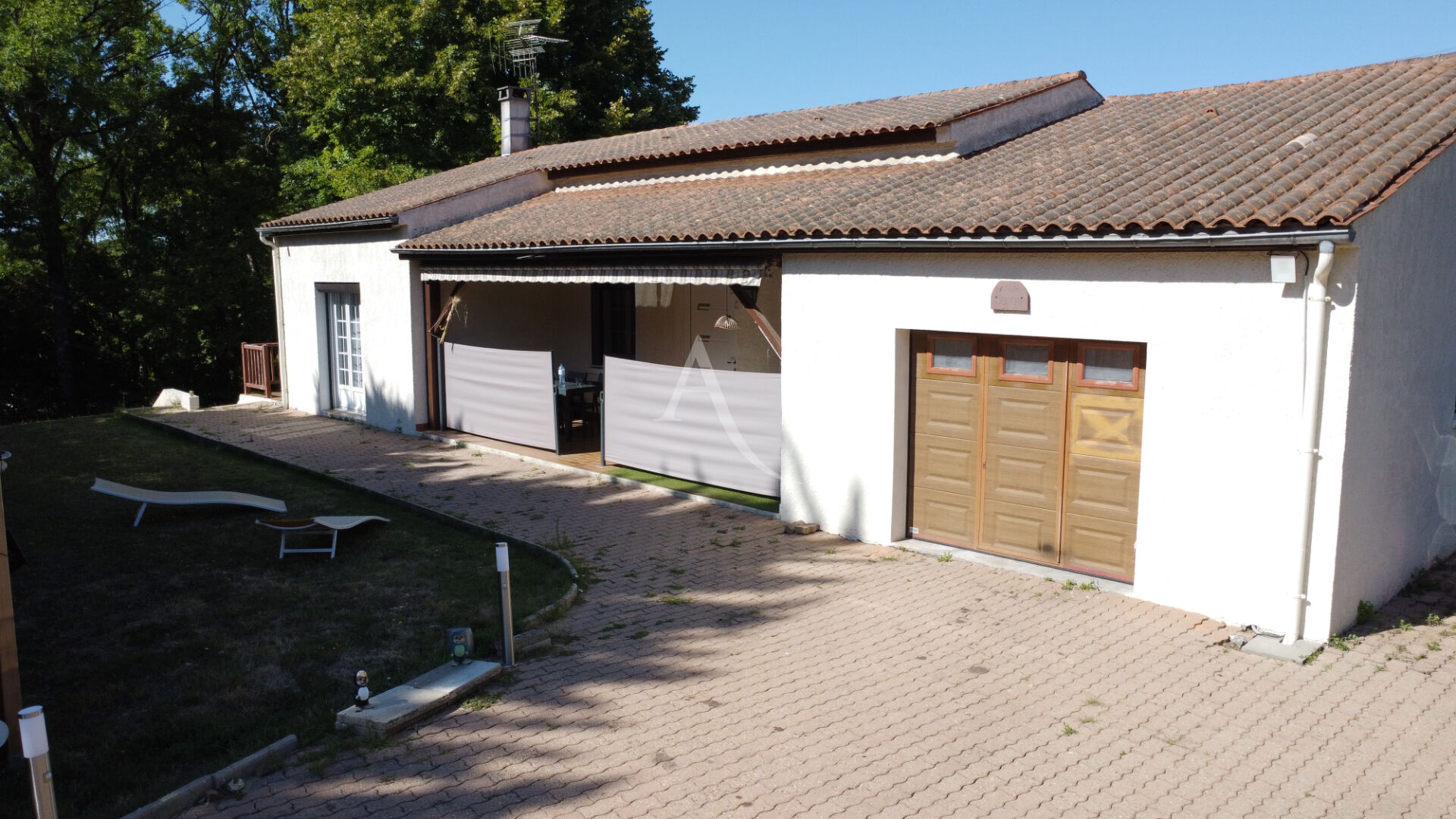 Maison SAINTES (17100) 6 pièces 174.00 m²