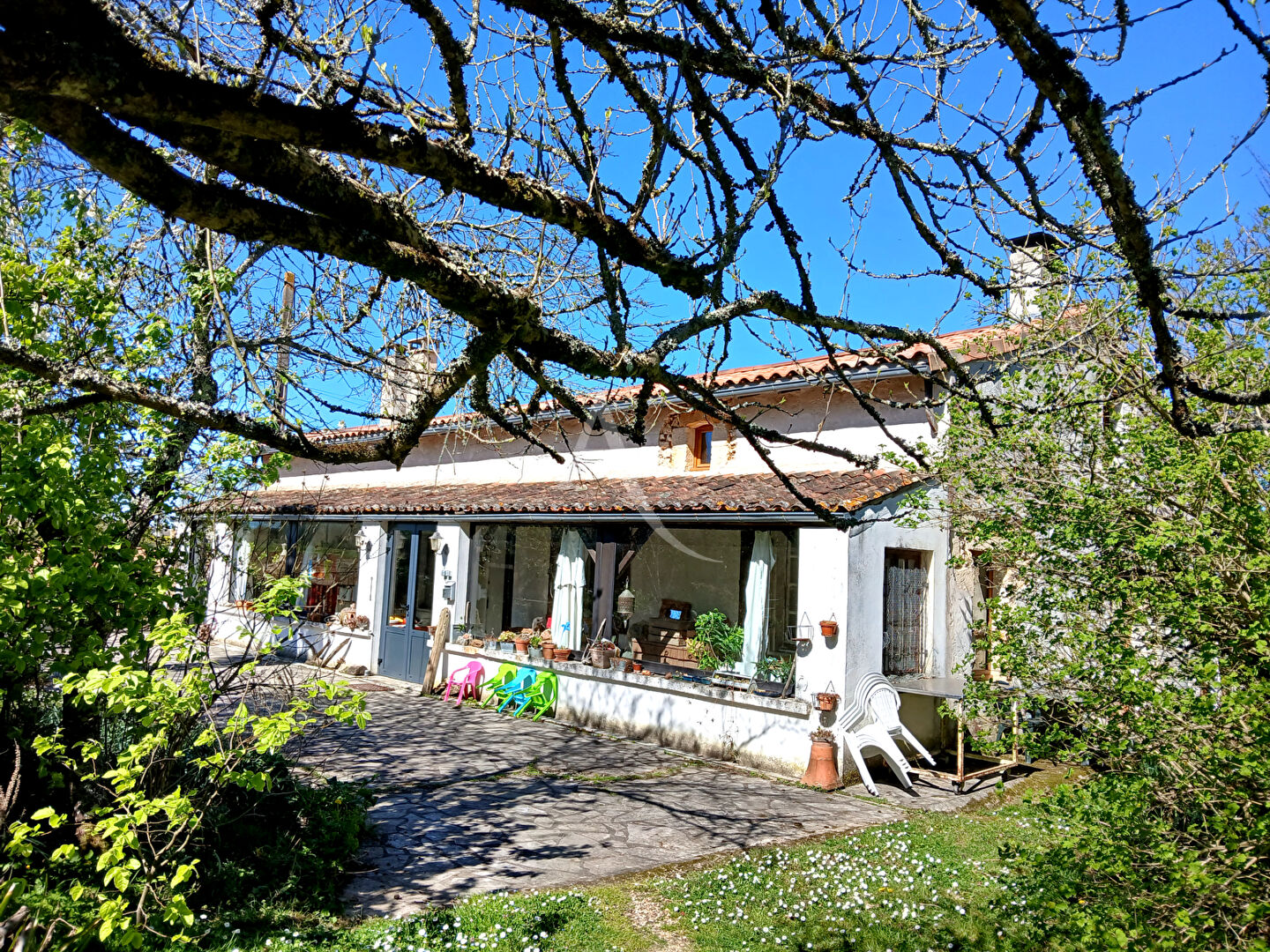 Maison CHAMPAGNOLLES (17240) 4 pièces 140.37 m²