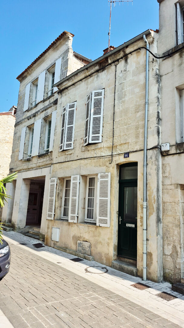 Maison SAINTES (17100) 4 pièces 106.00 m²