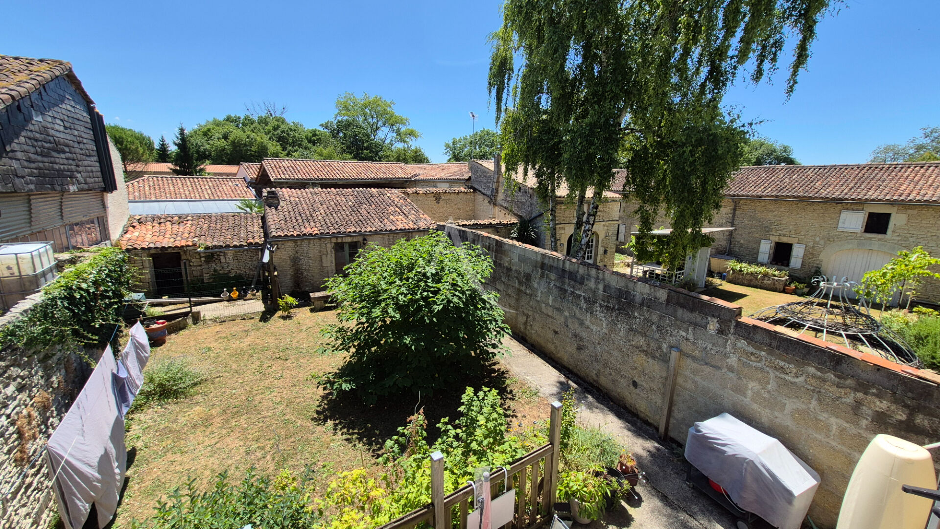 Maison ASNIERES LA GIRAUD (17400) 5 pièces 157.00 m²