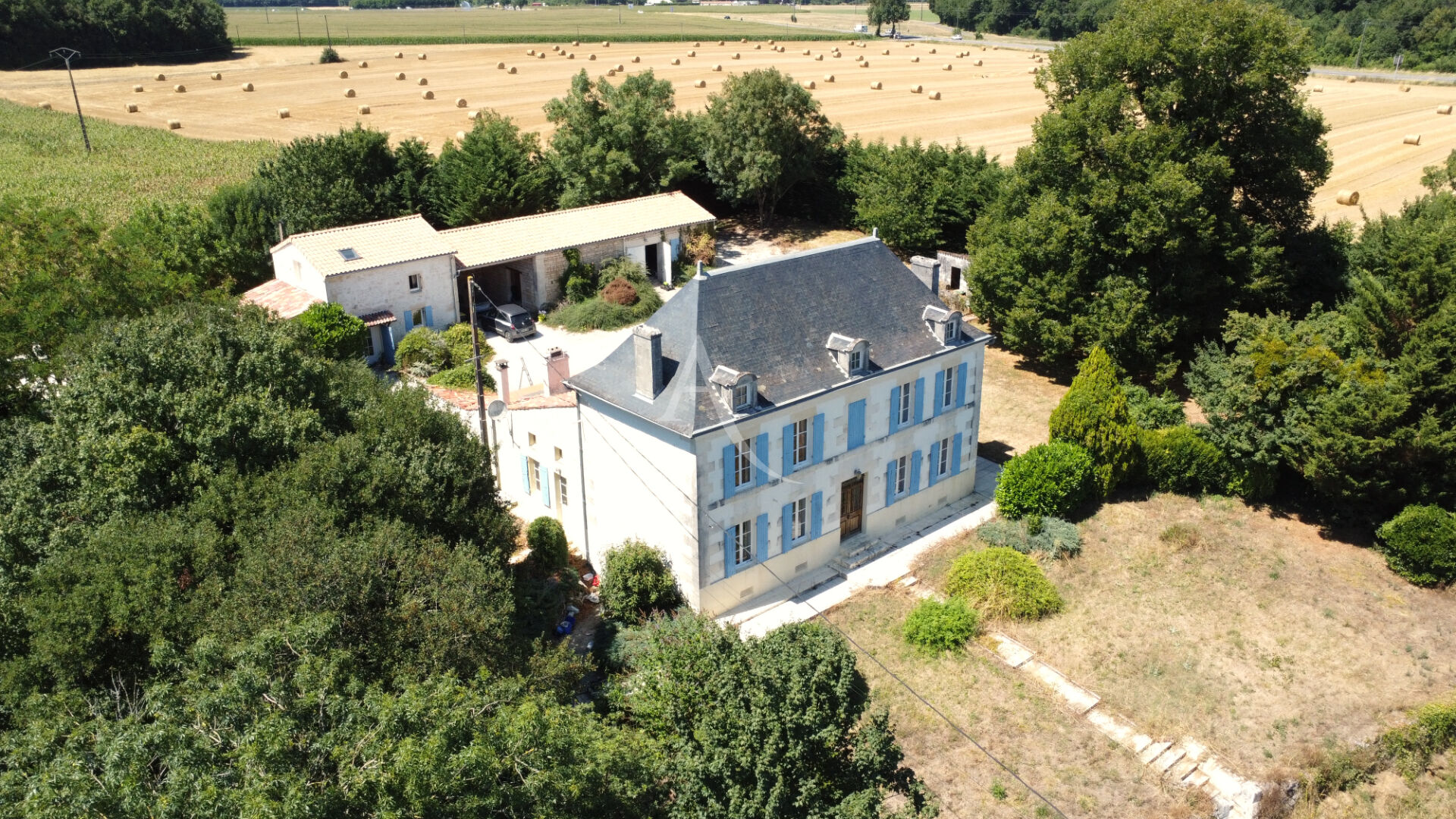 Demeure de Prestige SAINT PORCHAIRE (17250) 12 pièces 333.00 m²