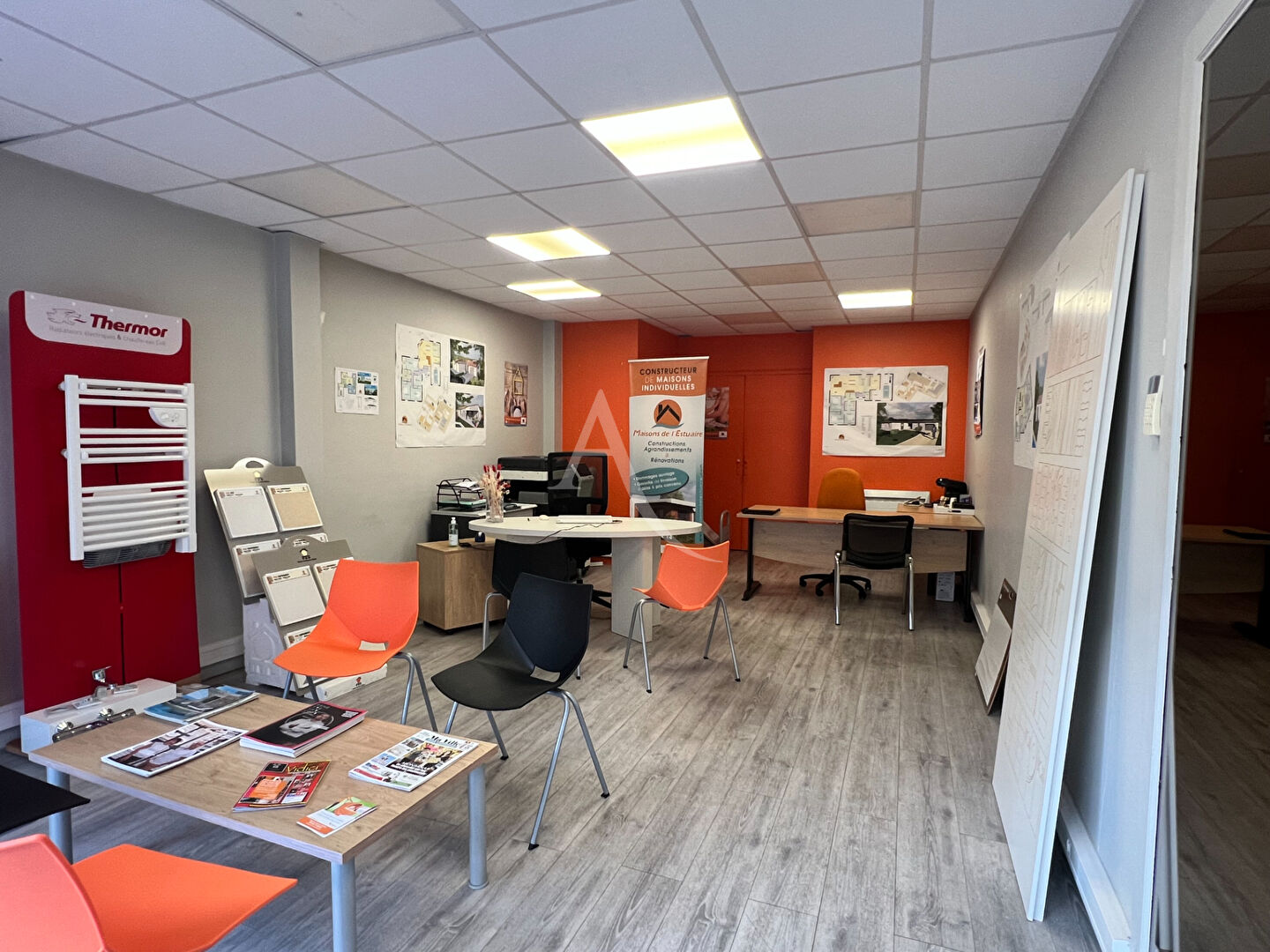 Local commercial SAINTES (17100) 1 pièce 35.00 m²