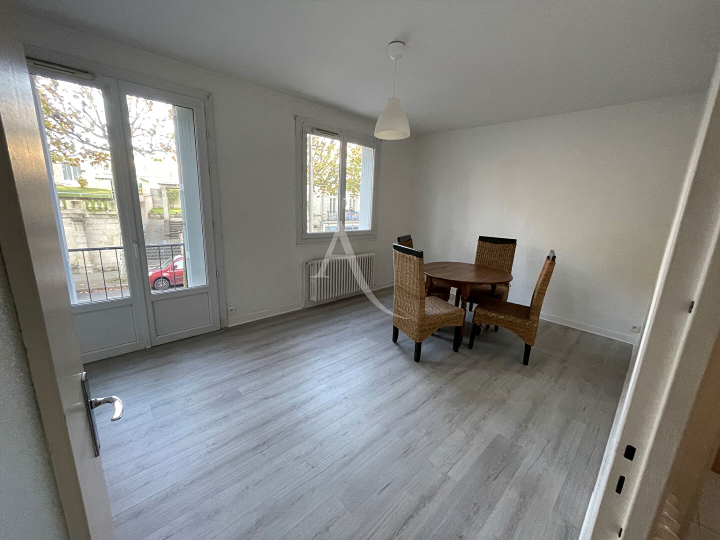 Appartement SAINTES (17100) 2 pièces 50.40 m²