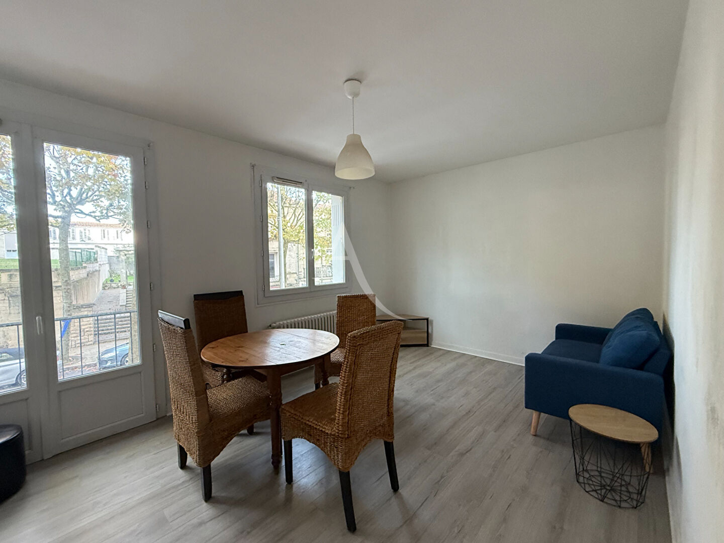 Appartement SAINTES (17100) 2 pièces 50.40 m²