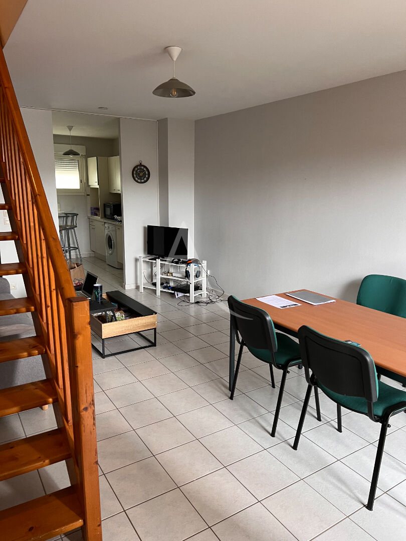 Appartement SAINTES (17100) 3 pi&egrave;ces 60.00 m&sup2;