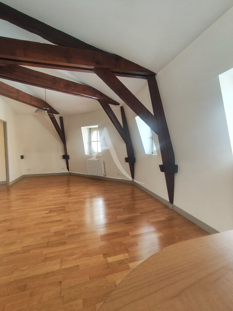 Appartement SAINTES (17100) 2 pi&egrave;ces 50.62 m&sup2;