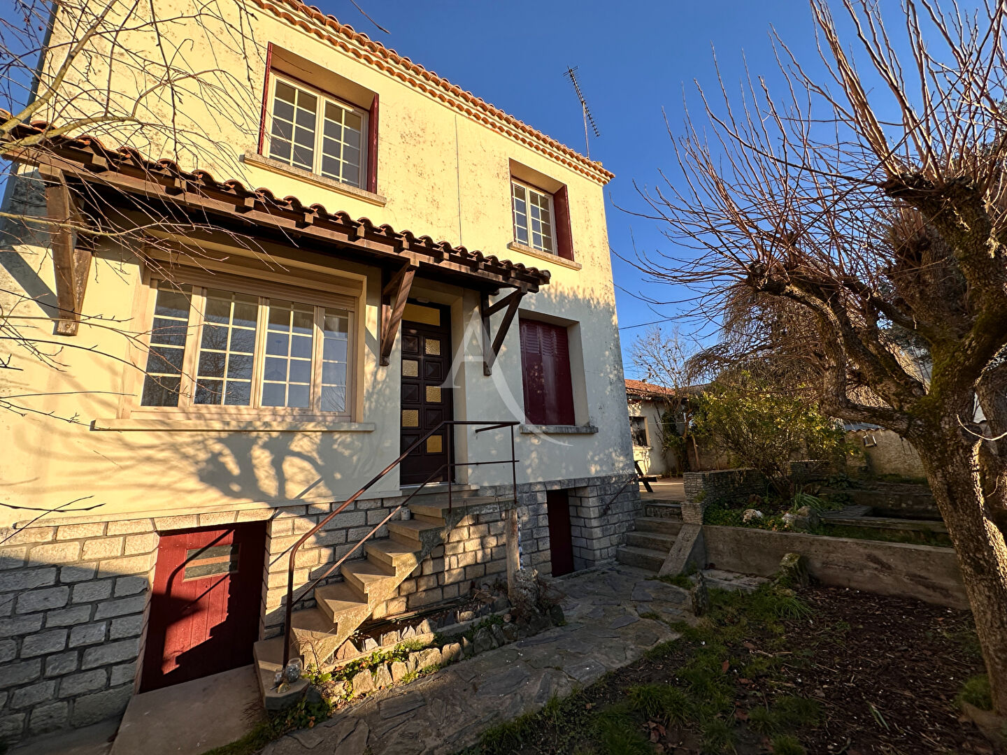 Maison SAINTES (17100) 4 pi&egrave;ces 80.00 m&sup2;