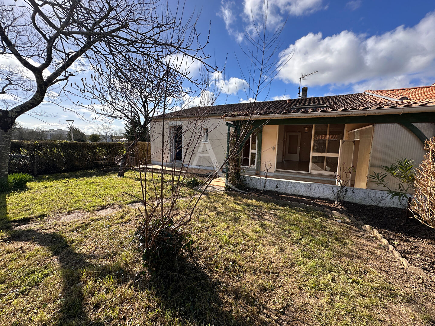 Maison SAINTES (17100) 4 pi&egrave;ces 100.00 m&sup2;