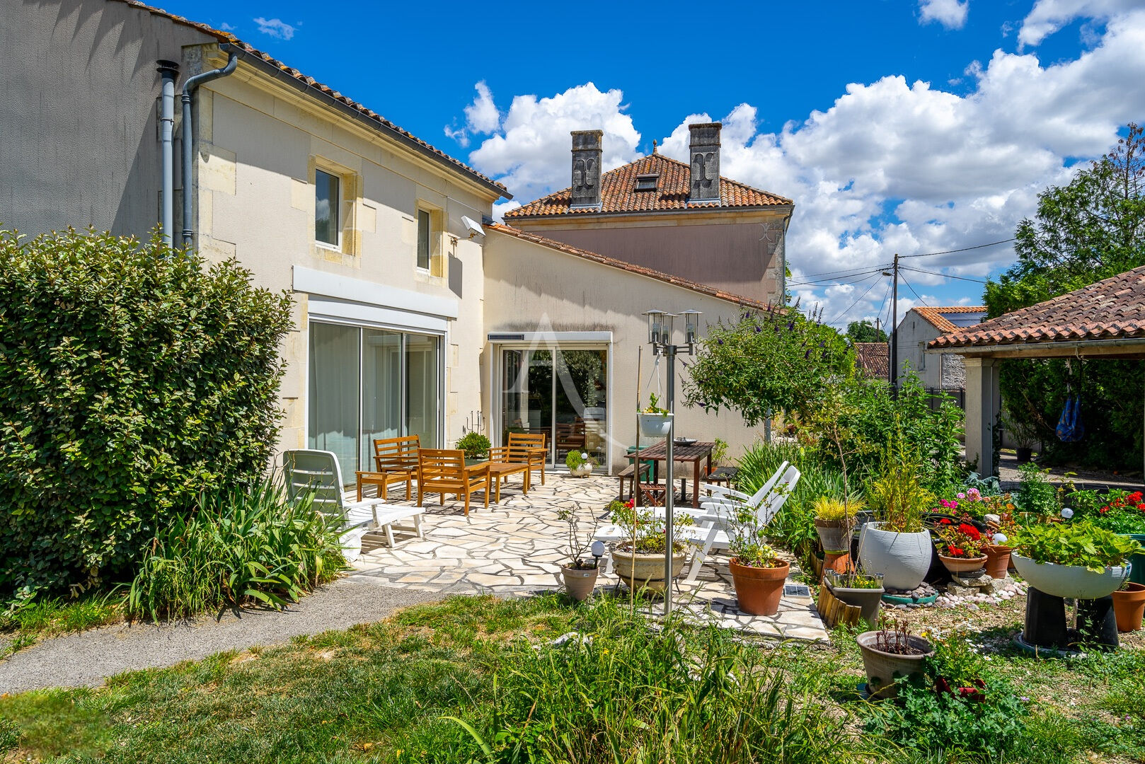 Demeure de Prestige AUMAGNE (17770) 12 pi&egrave;ces 390.00 m&sup2;