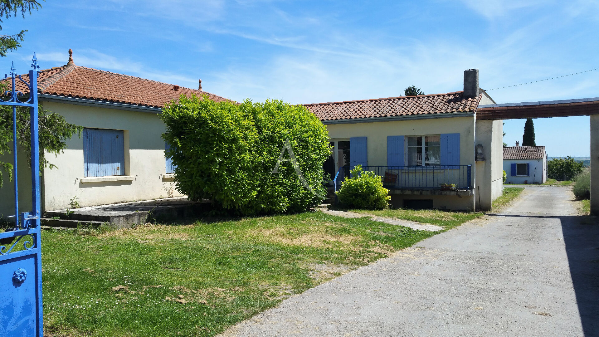 Maison CHANIERS (17610) 8 pi&egrave;ces 180.00 m&sup2;