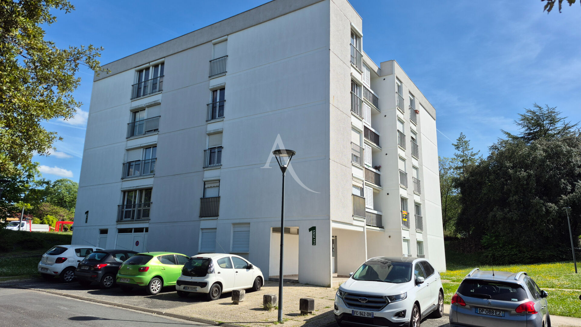 Appartement SAINTES (17100) 3 pi&egrave;ces 69.55 m&sup2;