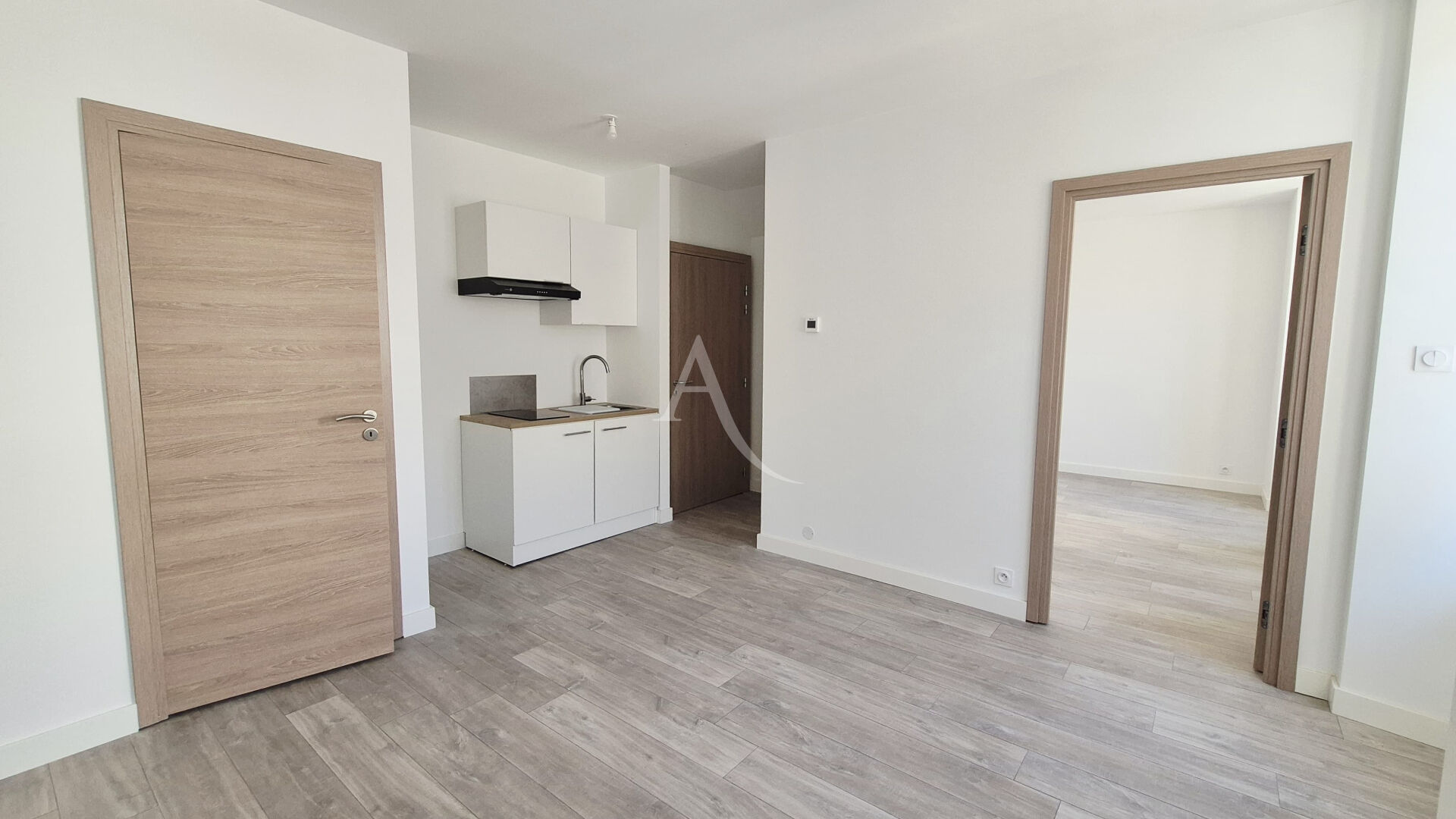 Appartement SAINT JEAN D ANGELY (17400) 2 pi&egrave;ces 32.00 m&sup2;